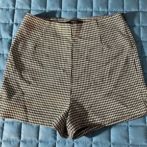 Forever 21 Black and White Houndstooth High Waist Shorts